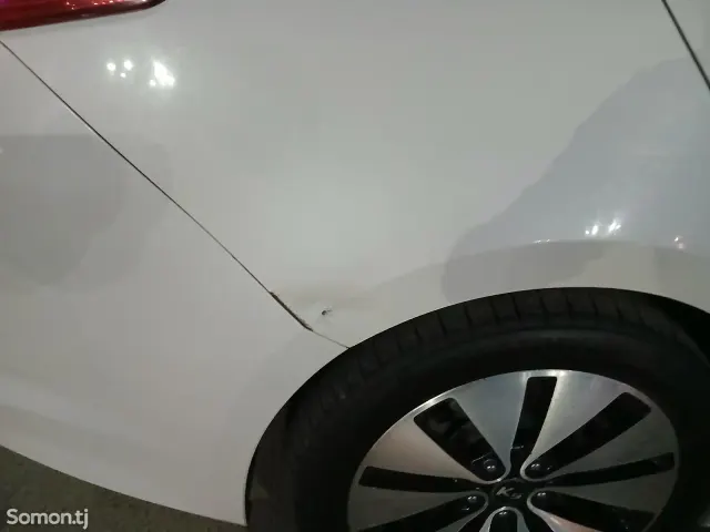 Kia K5 2011 · 2.0 AT