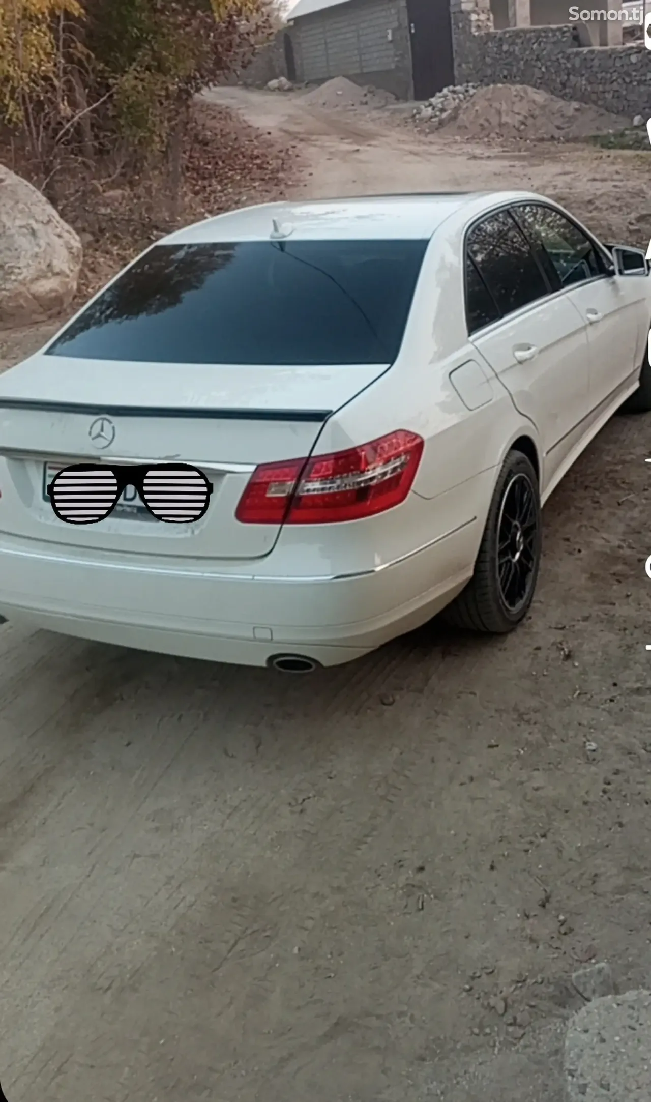 Mercedes-Benz E class 2011 · 3.5 AT