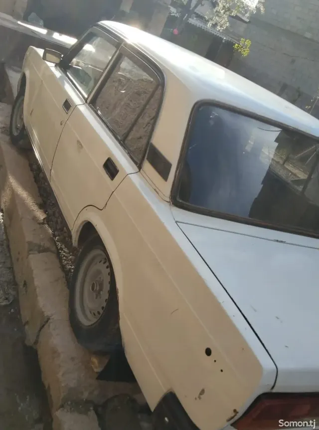 Lada (ВАЗ) 2107 1999 · 0.4 MT