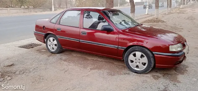 Opel Vectra A 1994 · 1.6 MT