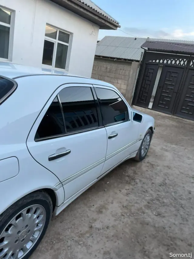Mercedes-Benz C class 1998 · 1.8 AT