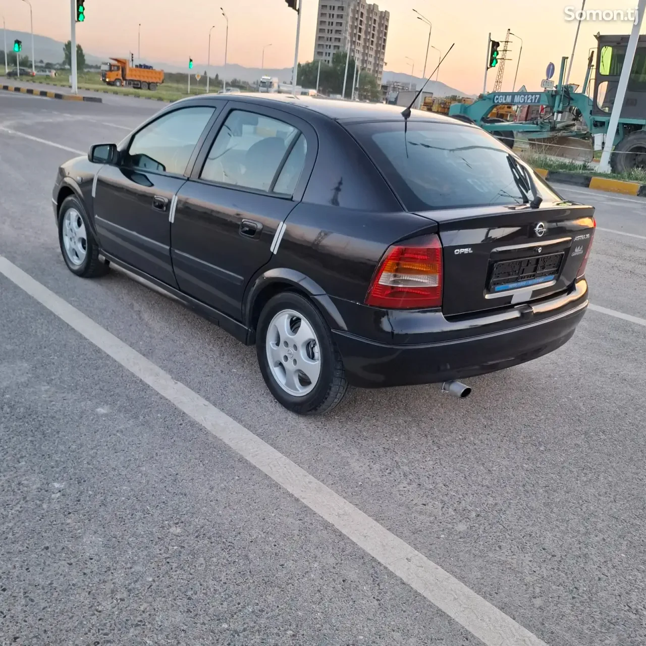 Opel Astra G 1998 · 1.6 MT