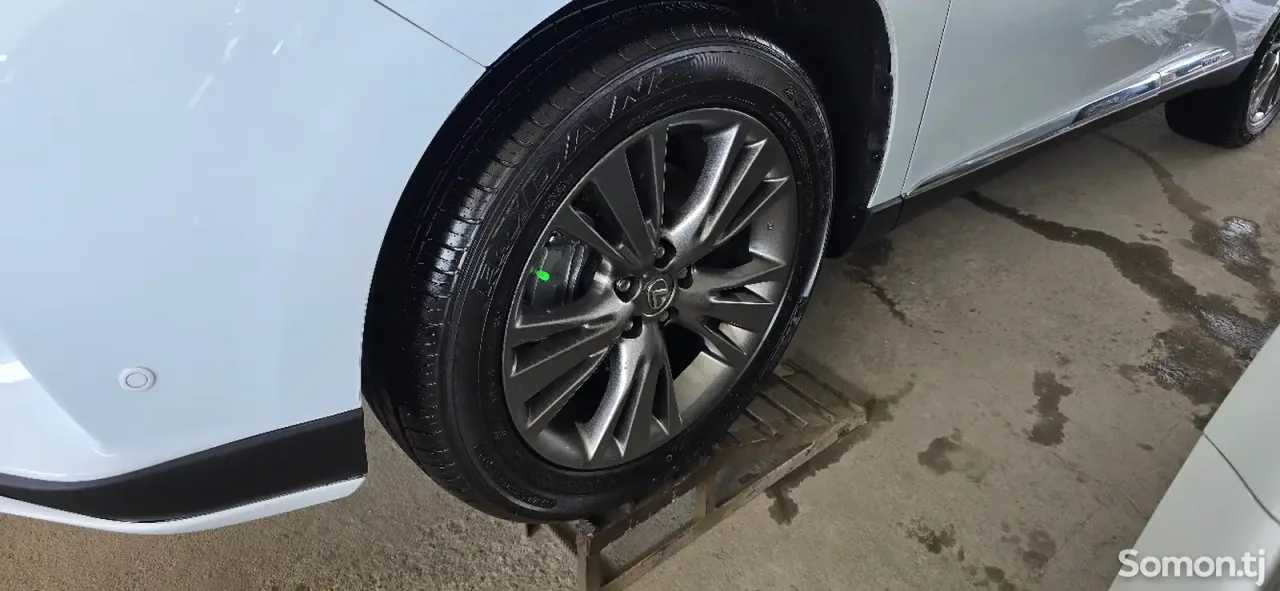 Lexus RX series 2011 · 4.5 MT