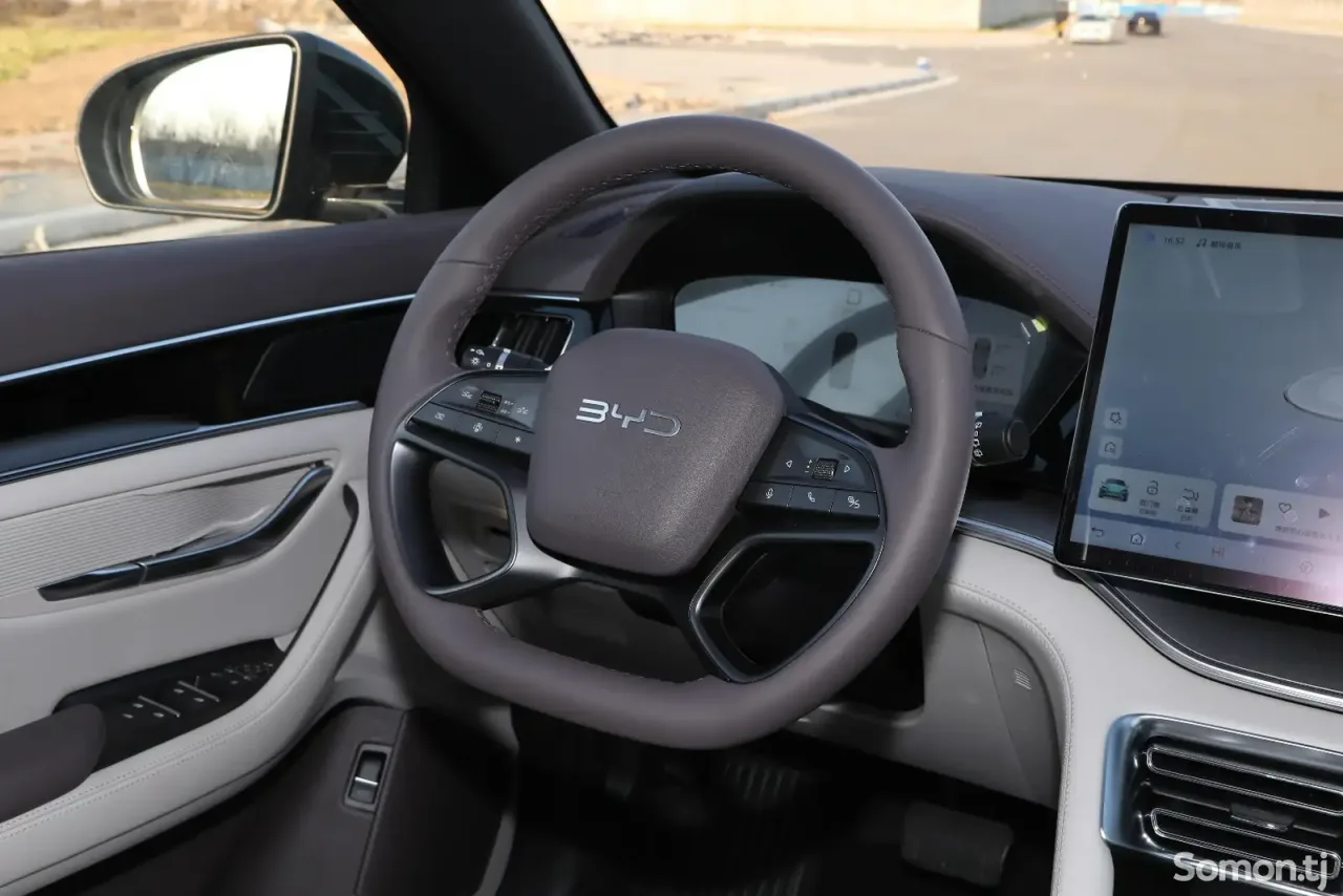BYD Song Plus 2025 · AMT