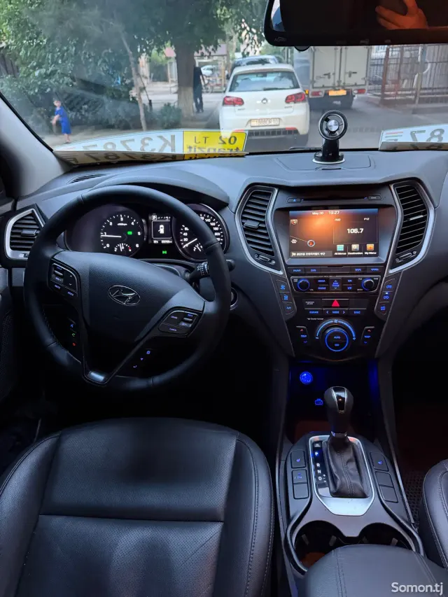 Hyundai Santa Fe 2015 · 2.0 AT