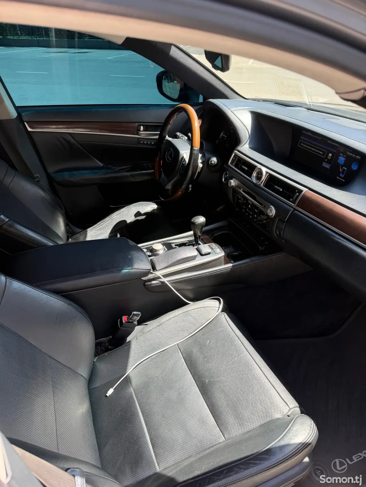 Lexus GS series 2013 · 4.5 AT