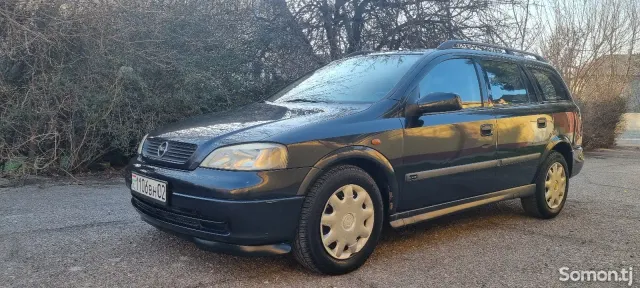 Opel Astra G 1998 · 1.6 MT