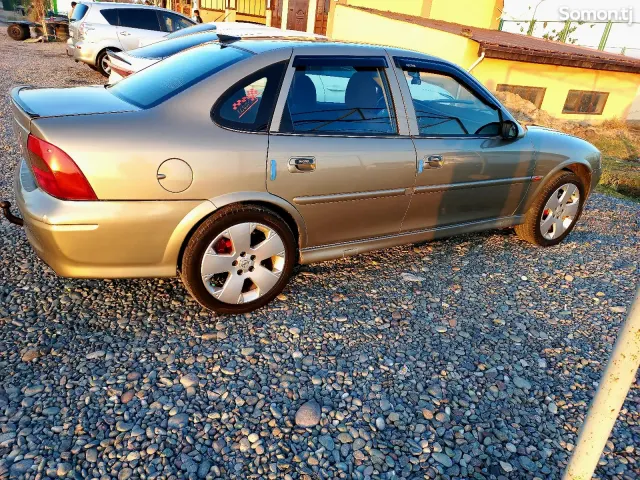 Opel Vectra B 1999 · 1.6 MT