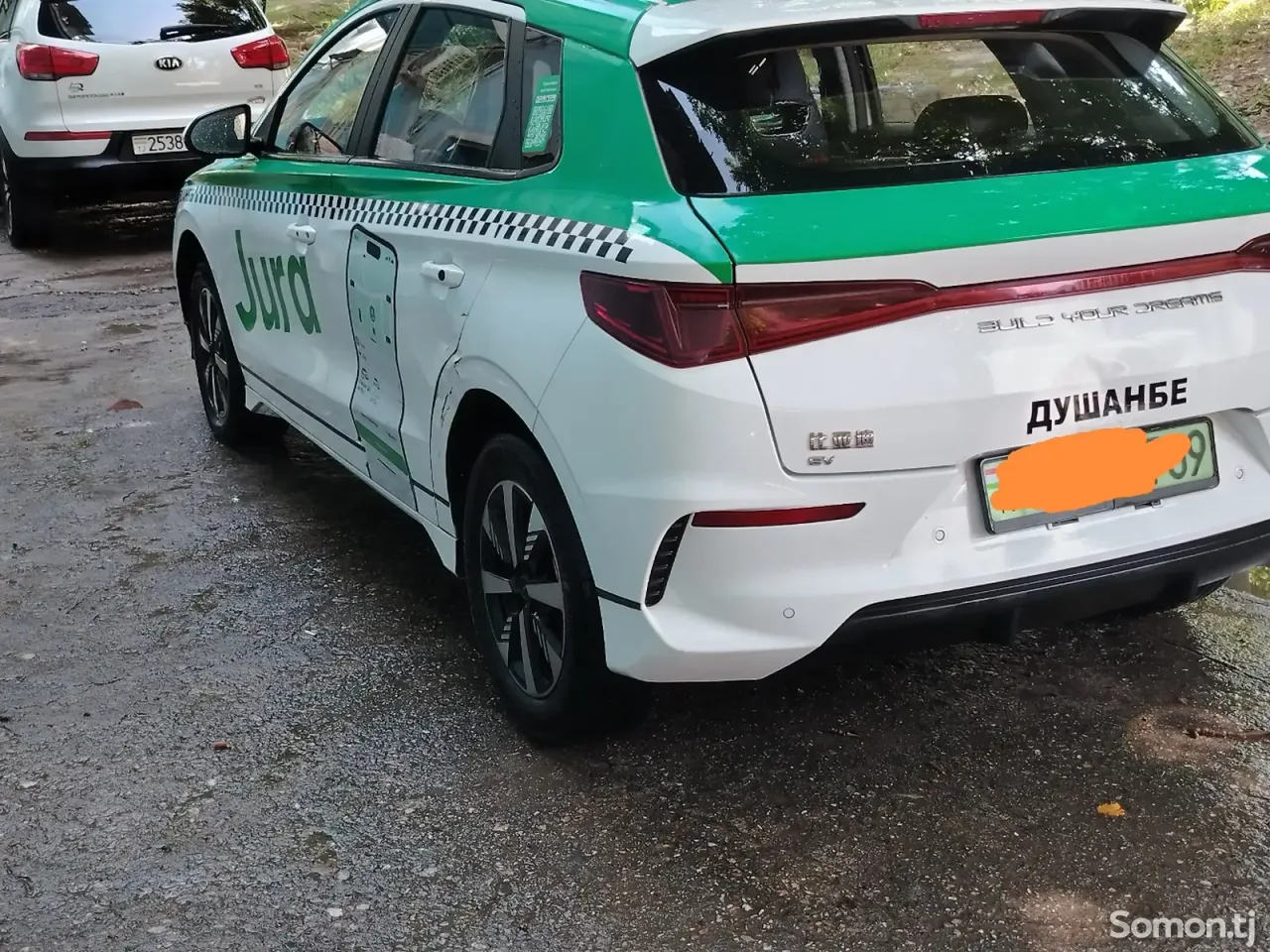 BYD E2 2023 · 0.4 CVT