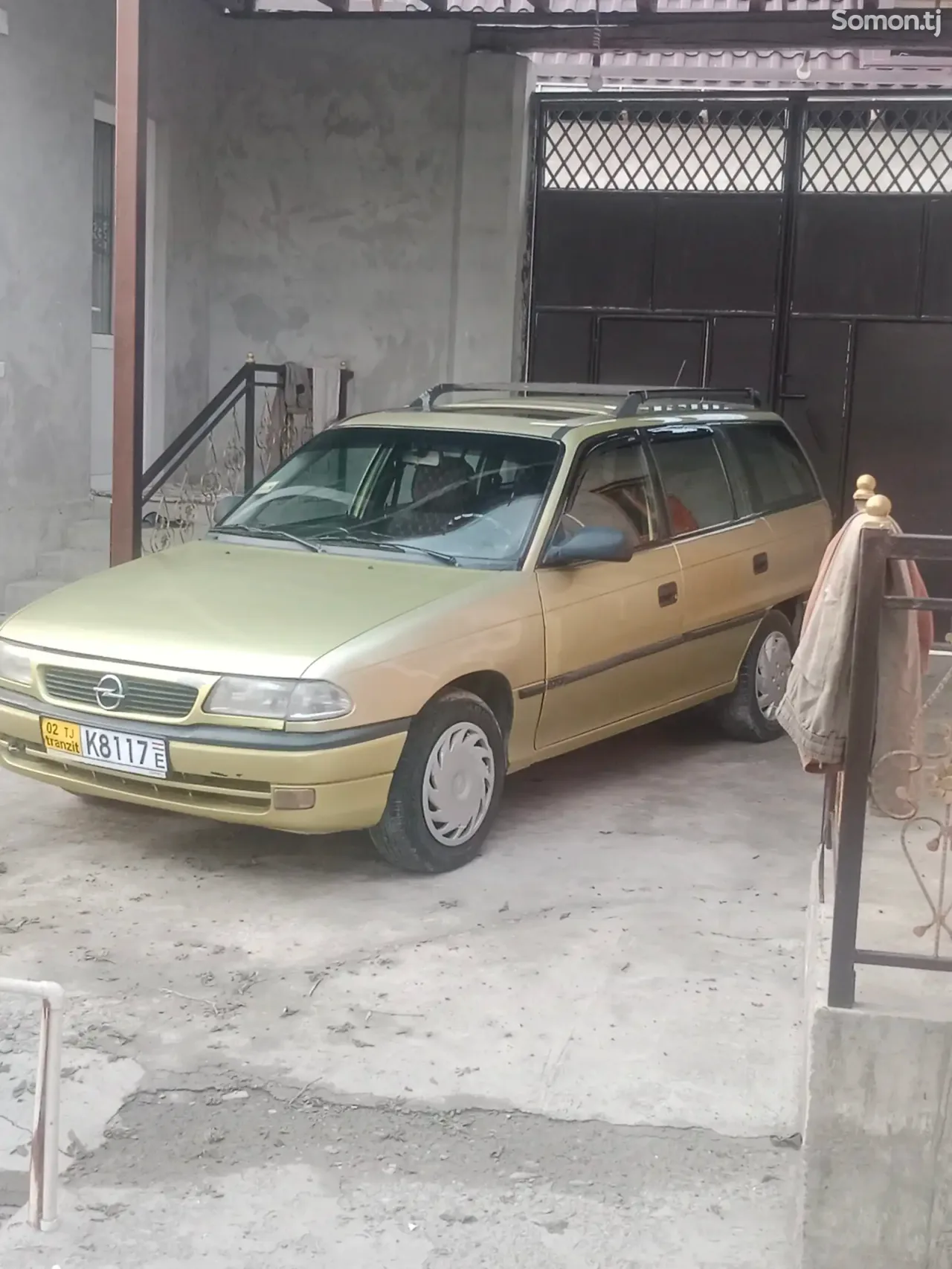 Opel Astra F 1996 · 1.6 MT