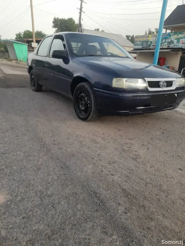 Opel Vectra A 1991 · 1.6 MT