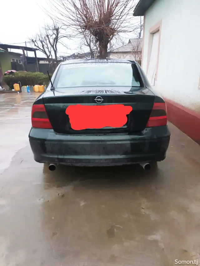 Opel Vectra B 1999 · 2.0 MT