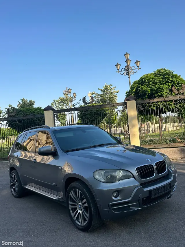 BMW X5 2011 · 3.0 AT