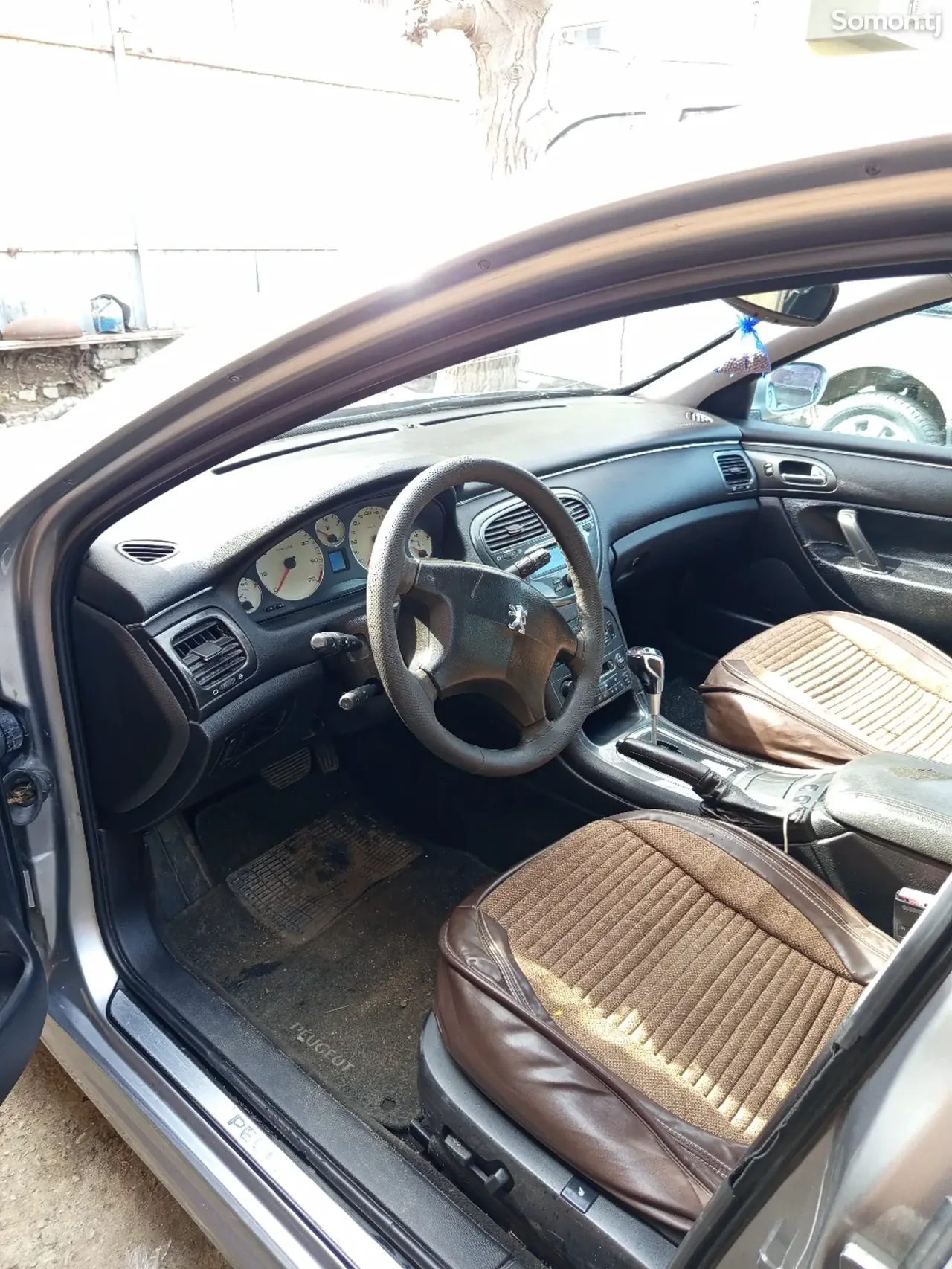 Peugeot 607 2001 · 2.2 AT