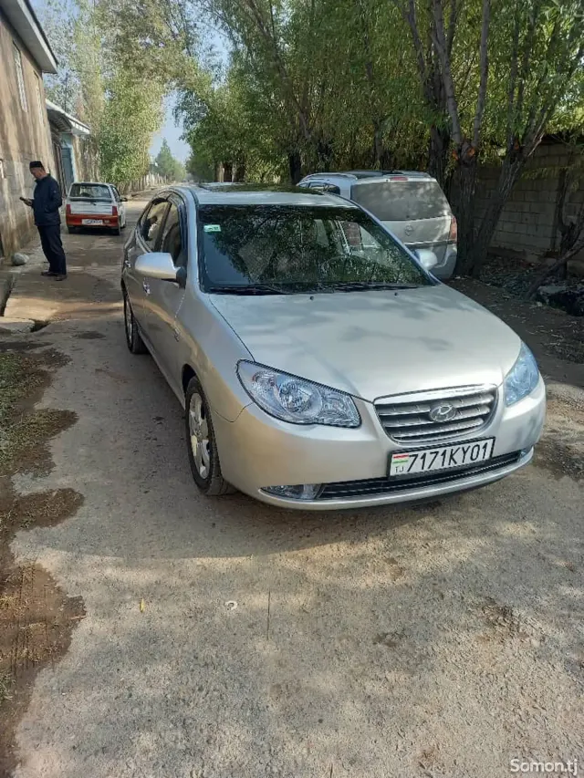 Hyundai Avante 2008 · 1.6 AT