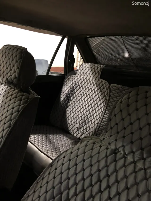 Daewoo Nexia 1995 · 1.6 MT