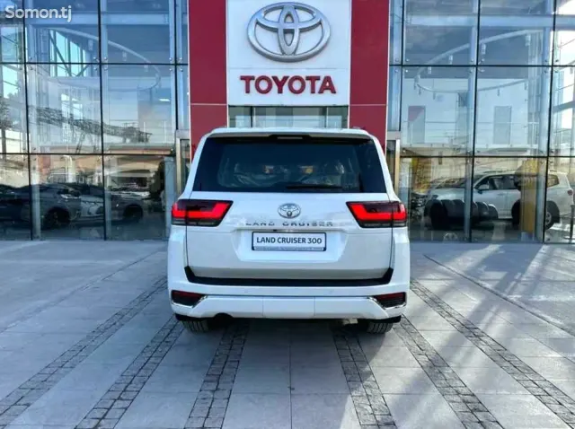 Toyota Land Cruiser 2026 · 4.0 AT