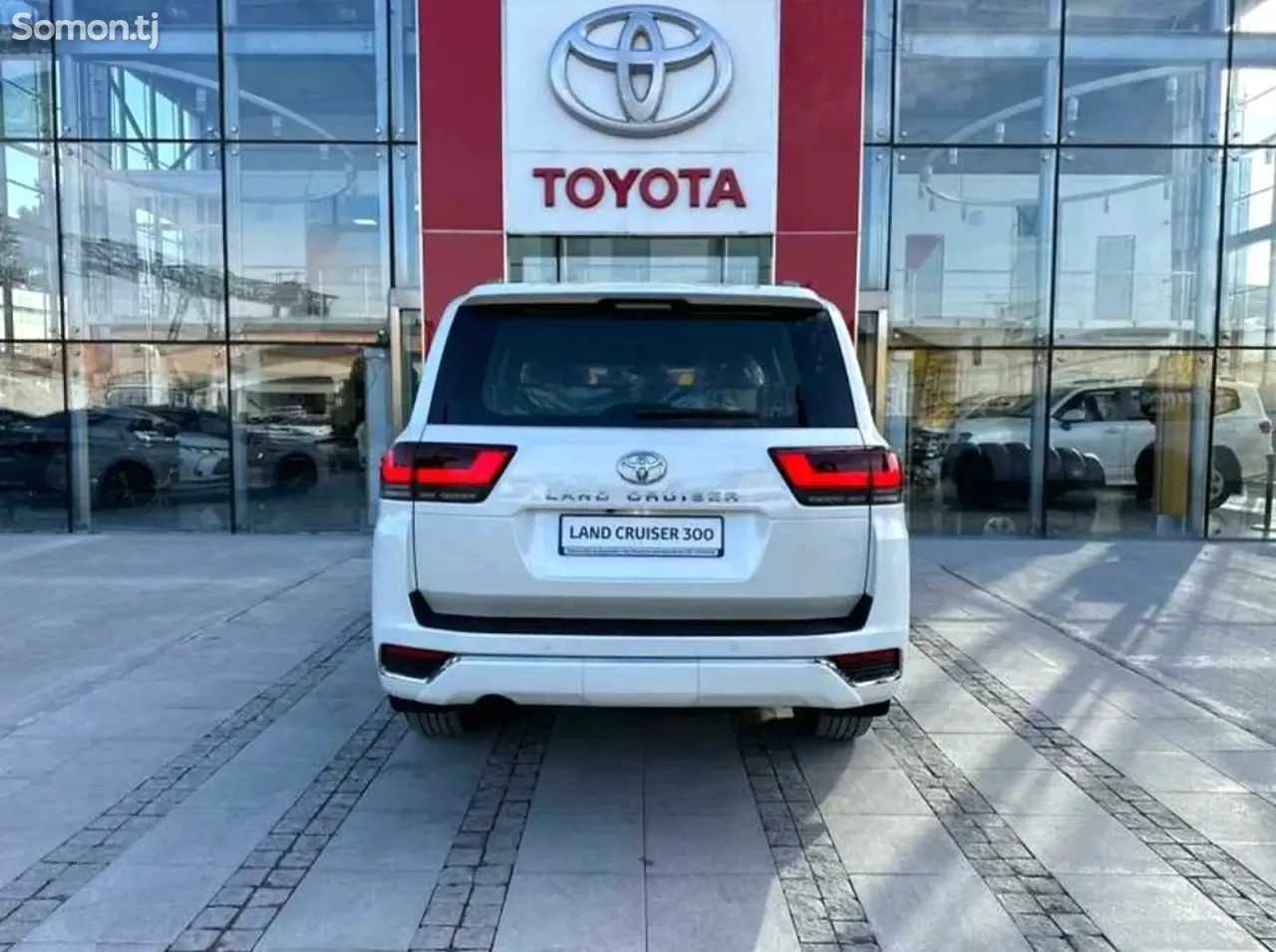Toyota Land Cruiser 2026 · 4.0 AT
