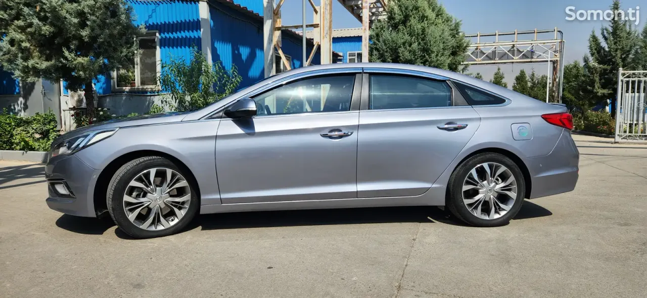 Hyundai Sonata 2016 · 2.0 AT