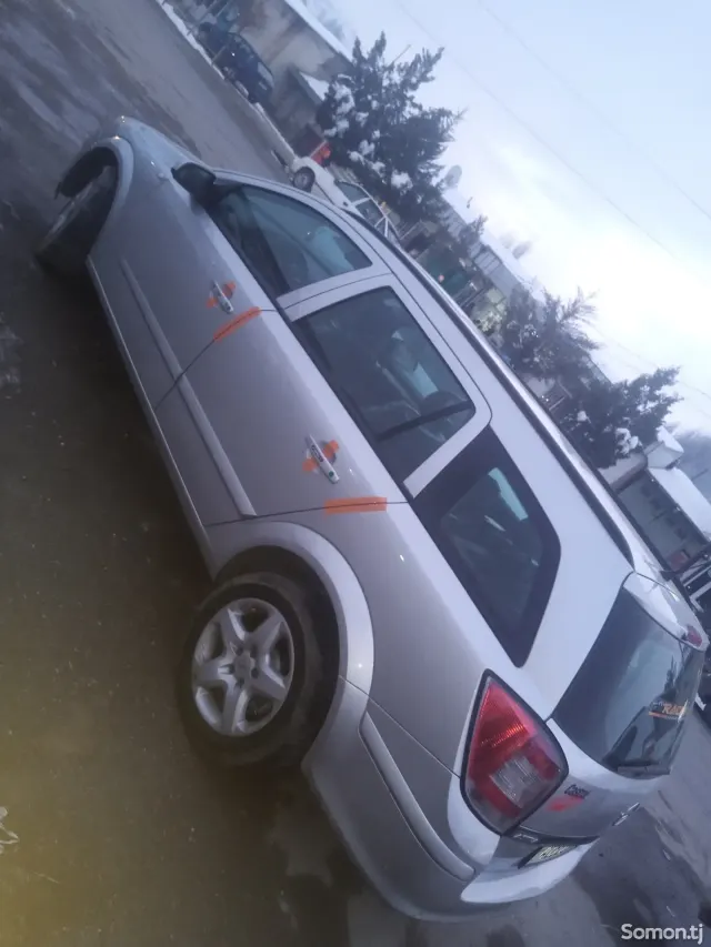 Opel Astra H 2008 · 1.8 MT