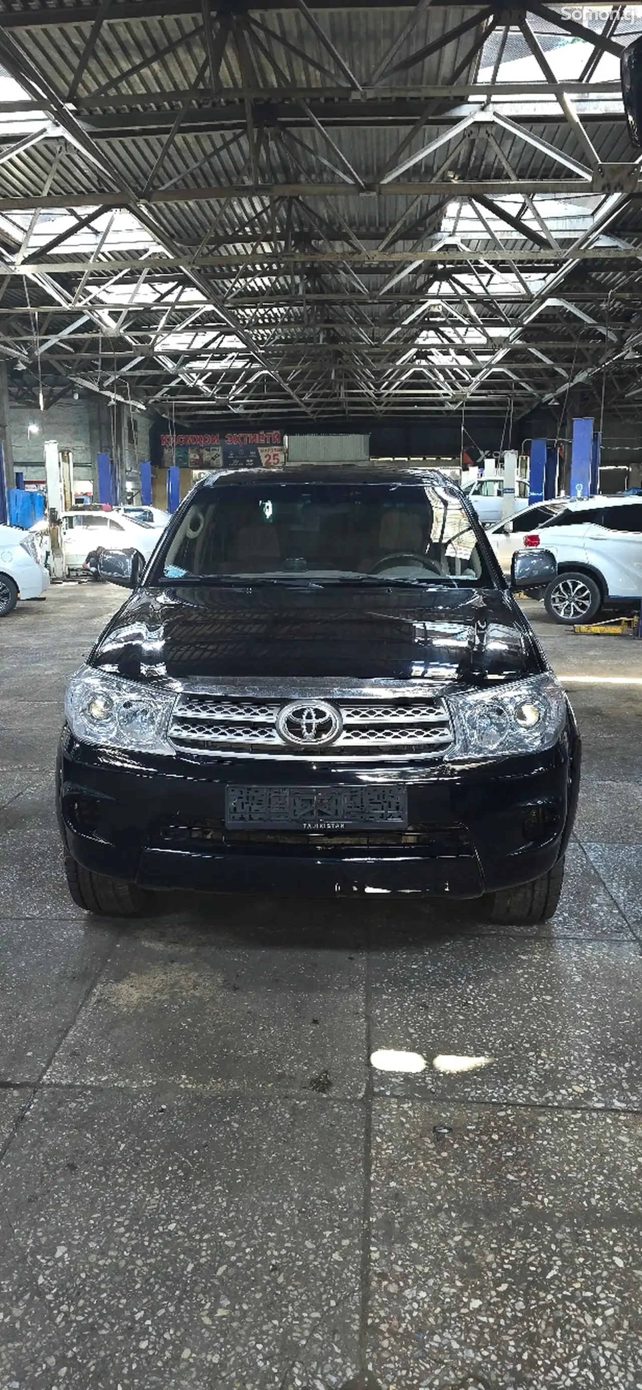 Toyota Fortuner 2008 · 2.7 MT