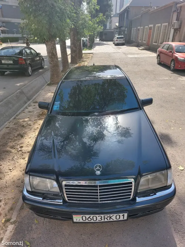 Mercedes-Benz C class 1999 · 2.8 AT