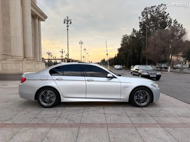 BMW 5 series 2015 · 3.0 AT