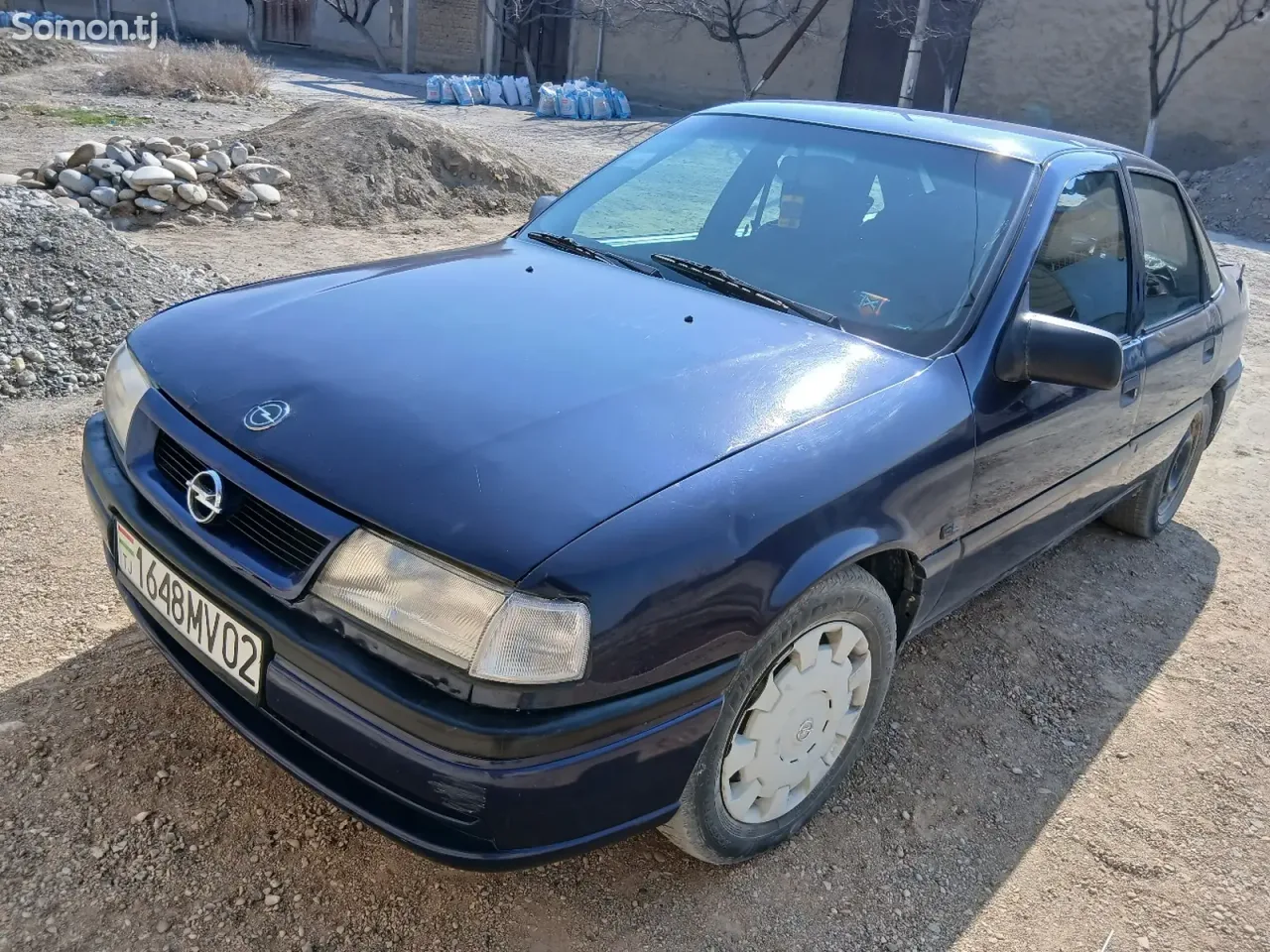 Opel Vectra A 1995 · 1.6 MT
