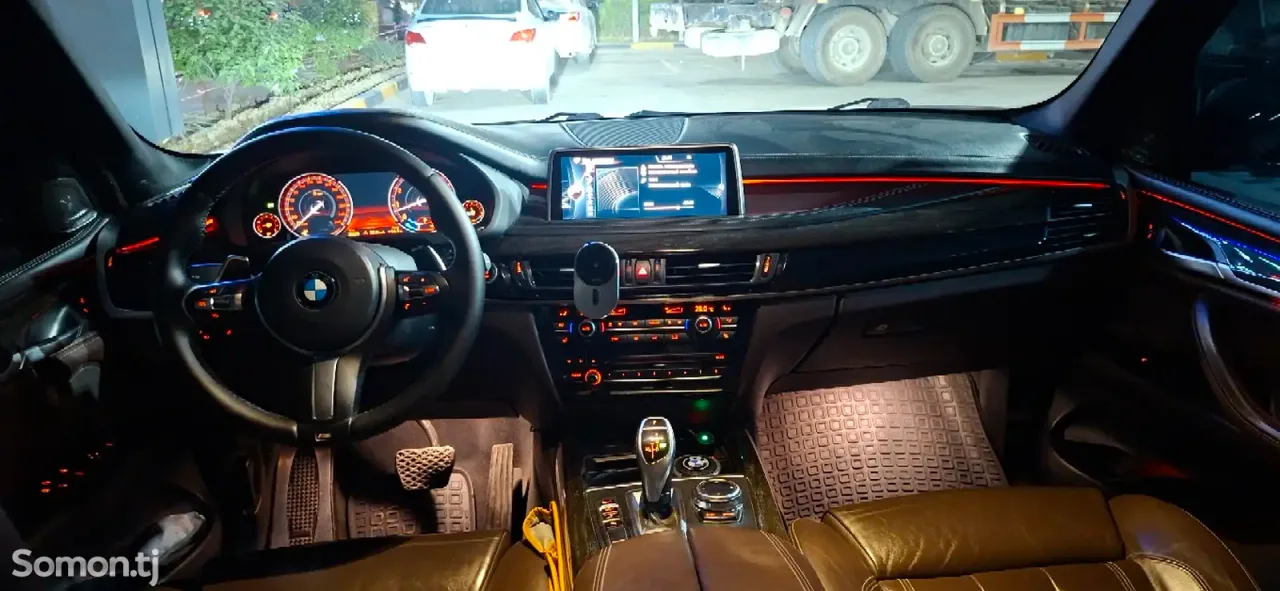 BMW X5 2015 · 3.5 AT