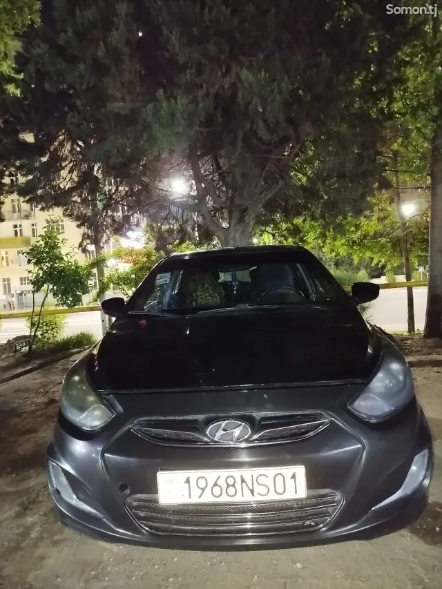 Hyundai Solaris 2014 · 1.6 AT