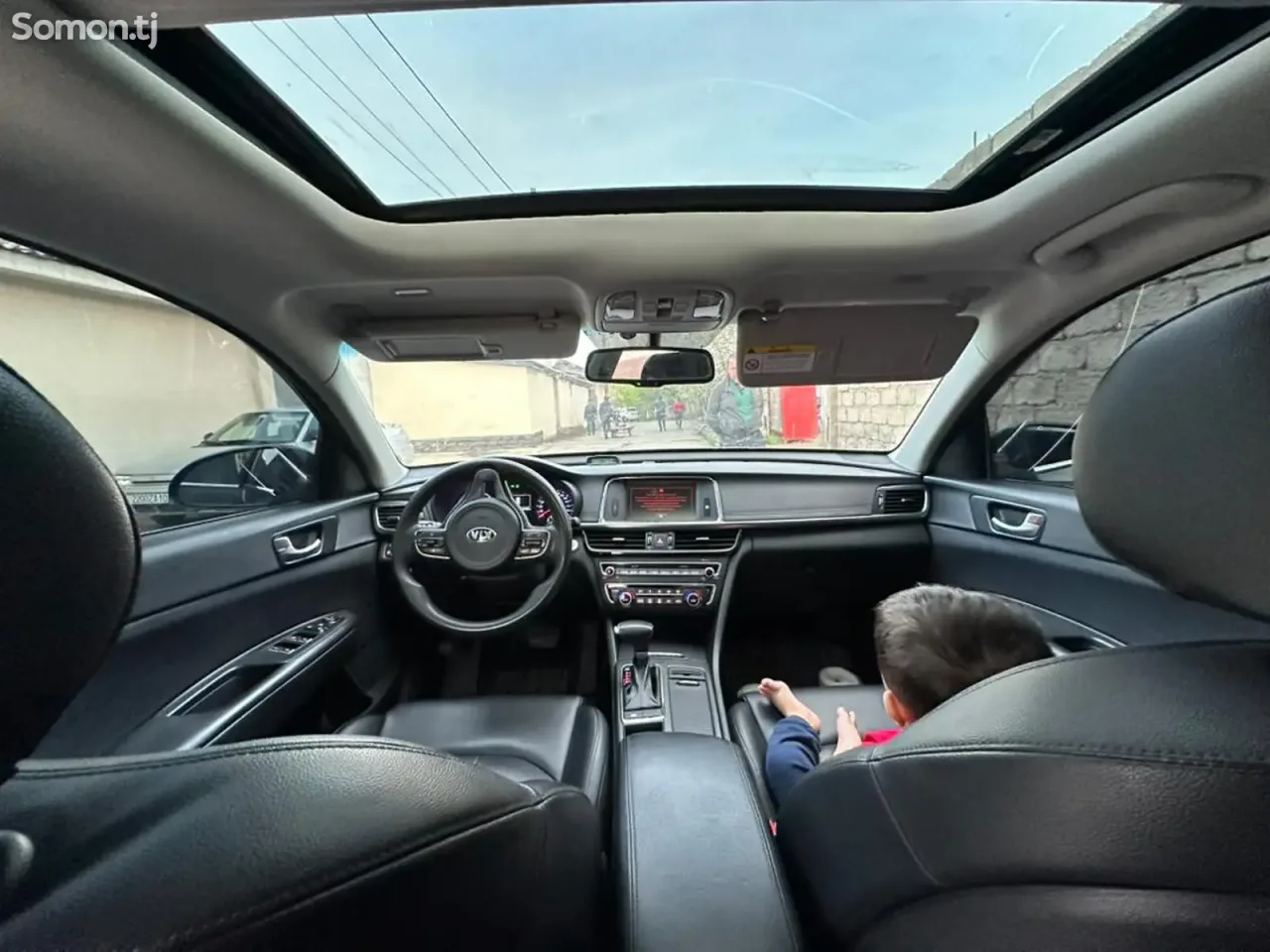 Kia K5 2018 · 2.4 AT