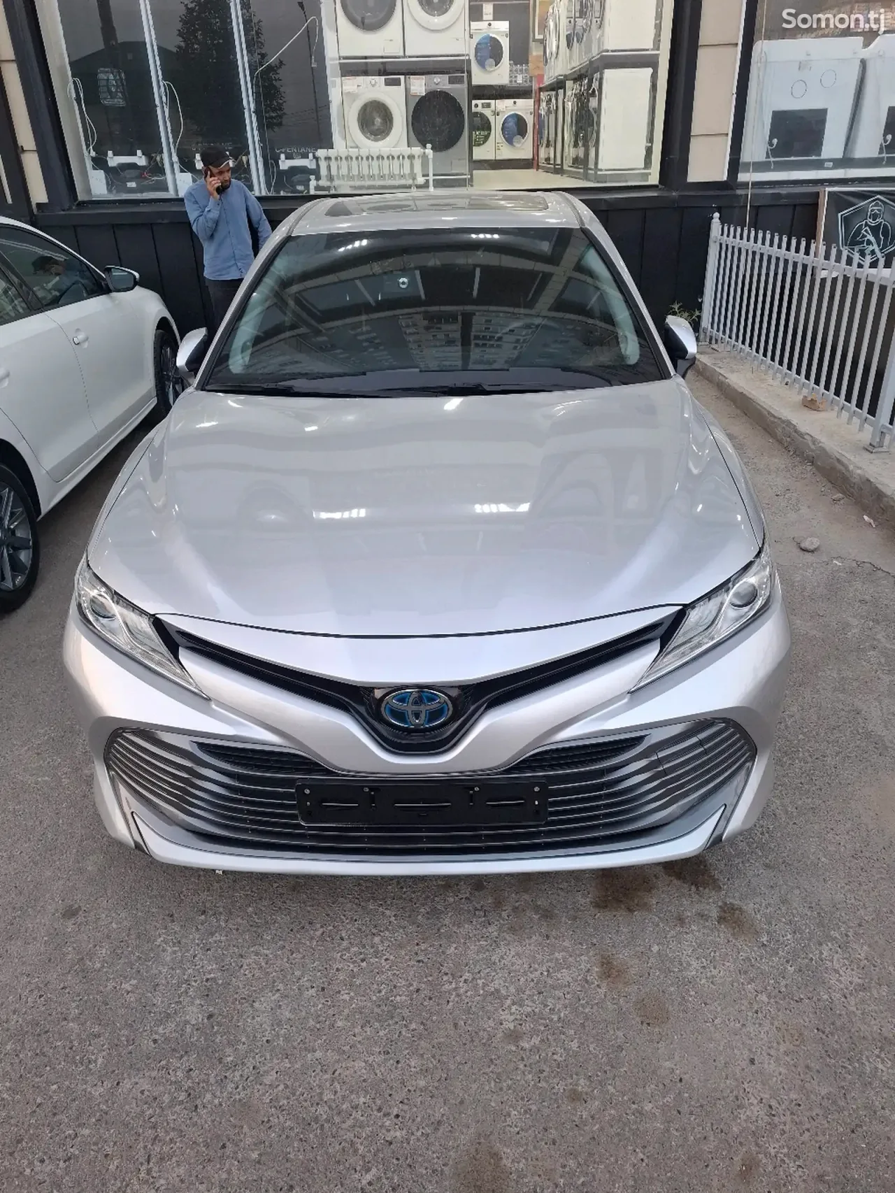 Toyota Camry 2018 · 2.5 AT