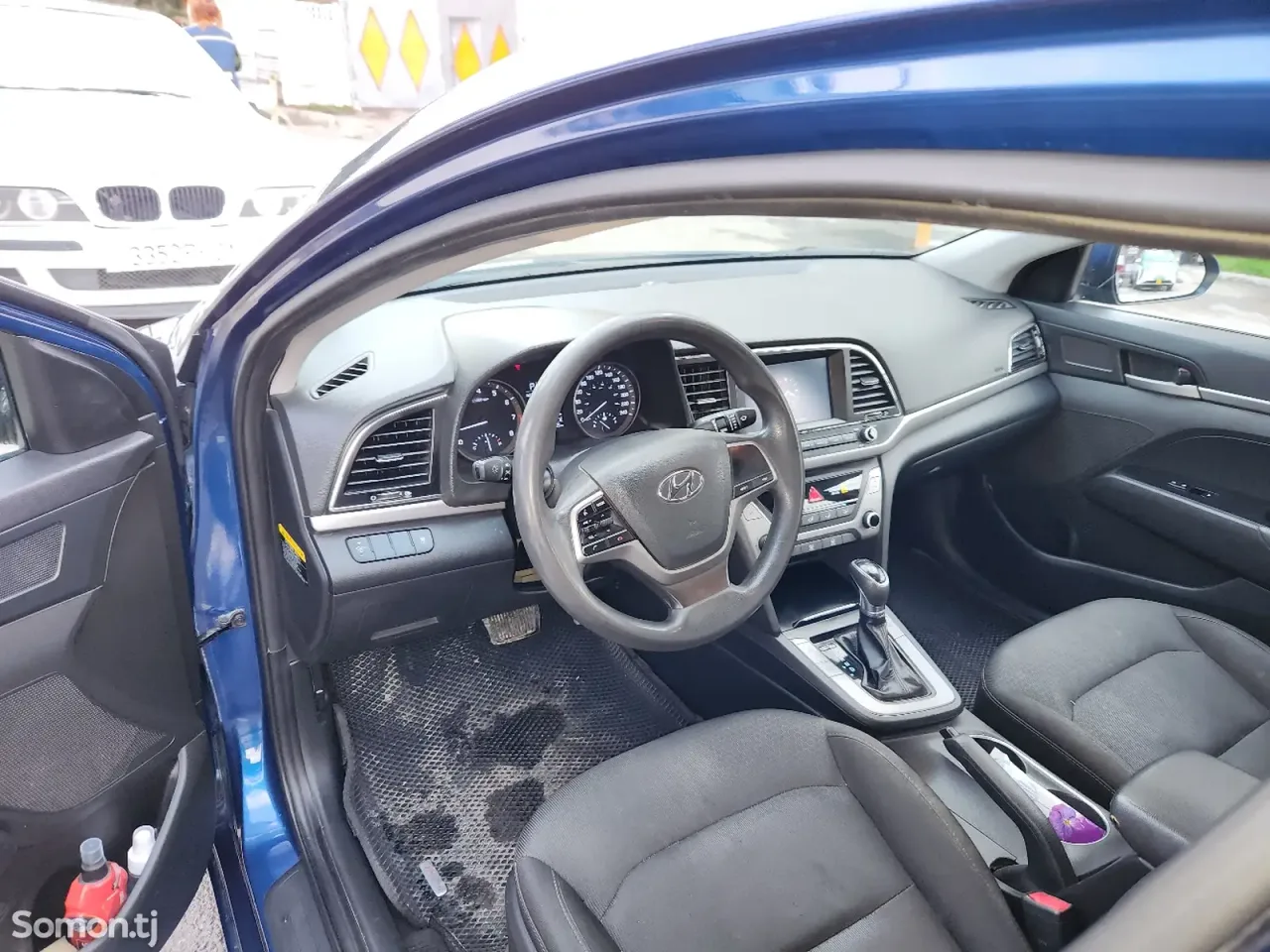 Hyundai Elantra 2017 · 2.0 AT