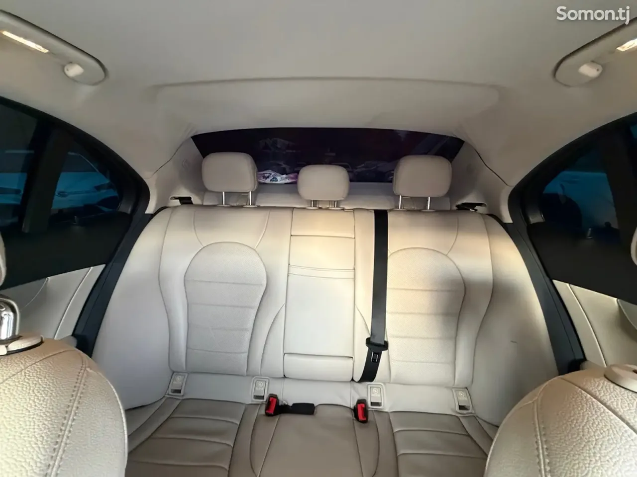 Mercedes-Benz C class 2017 · 2.0 AT