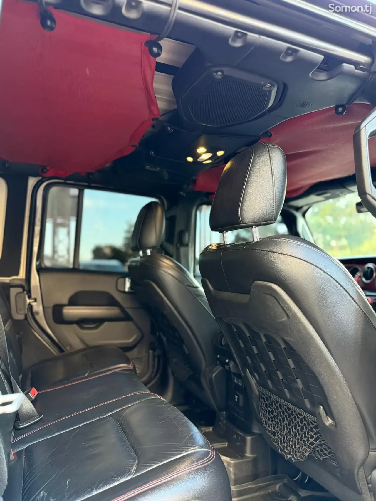 Jeep Wrangler 2020 · 3.6 AT