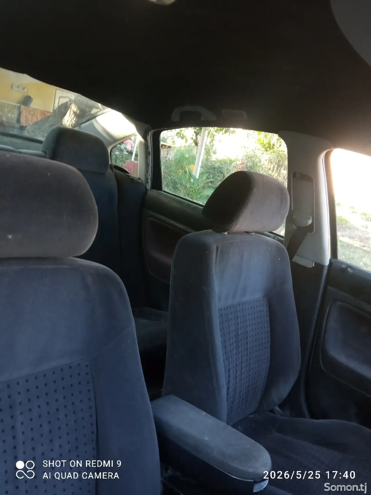 Volkswagen Passat 1997 · 1.8 MT
