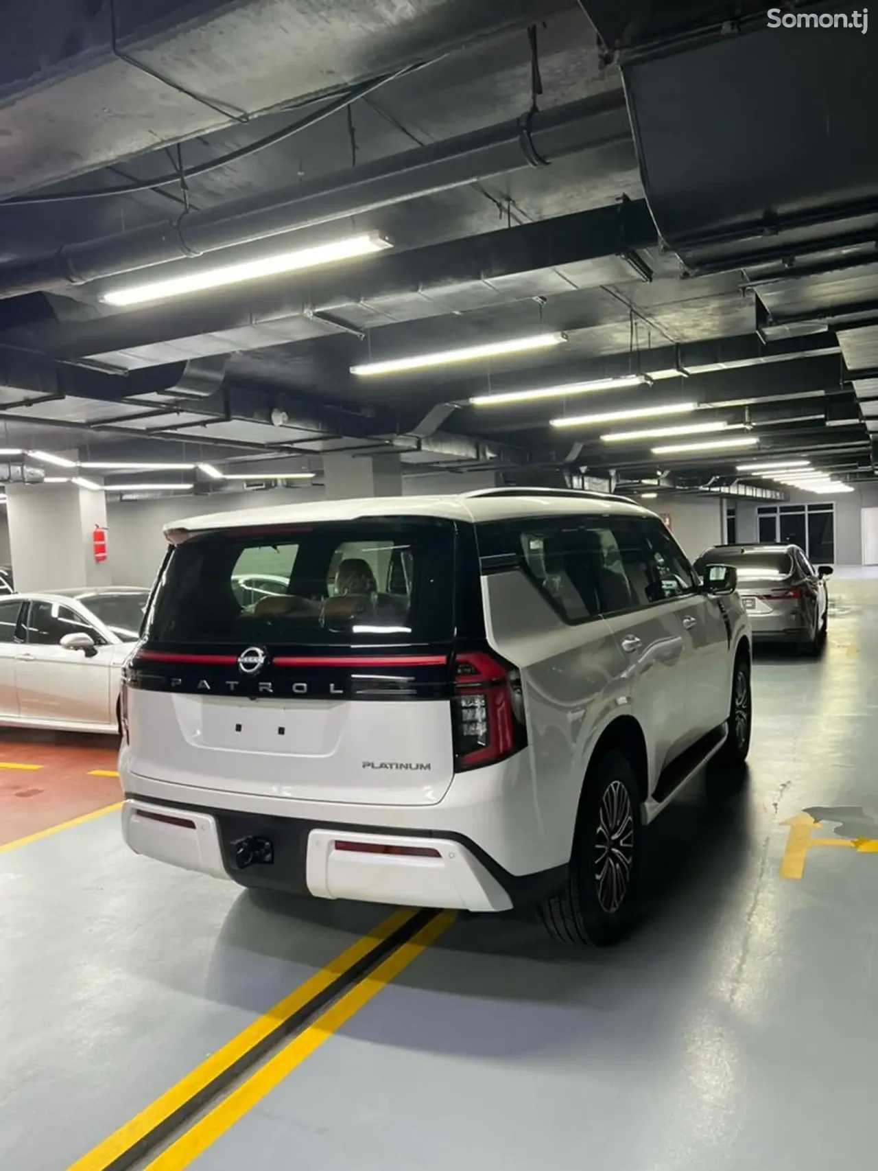 Nissan Patrol 2025 · 3.8 AMT