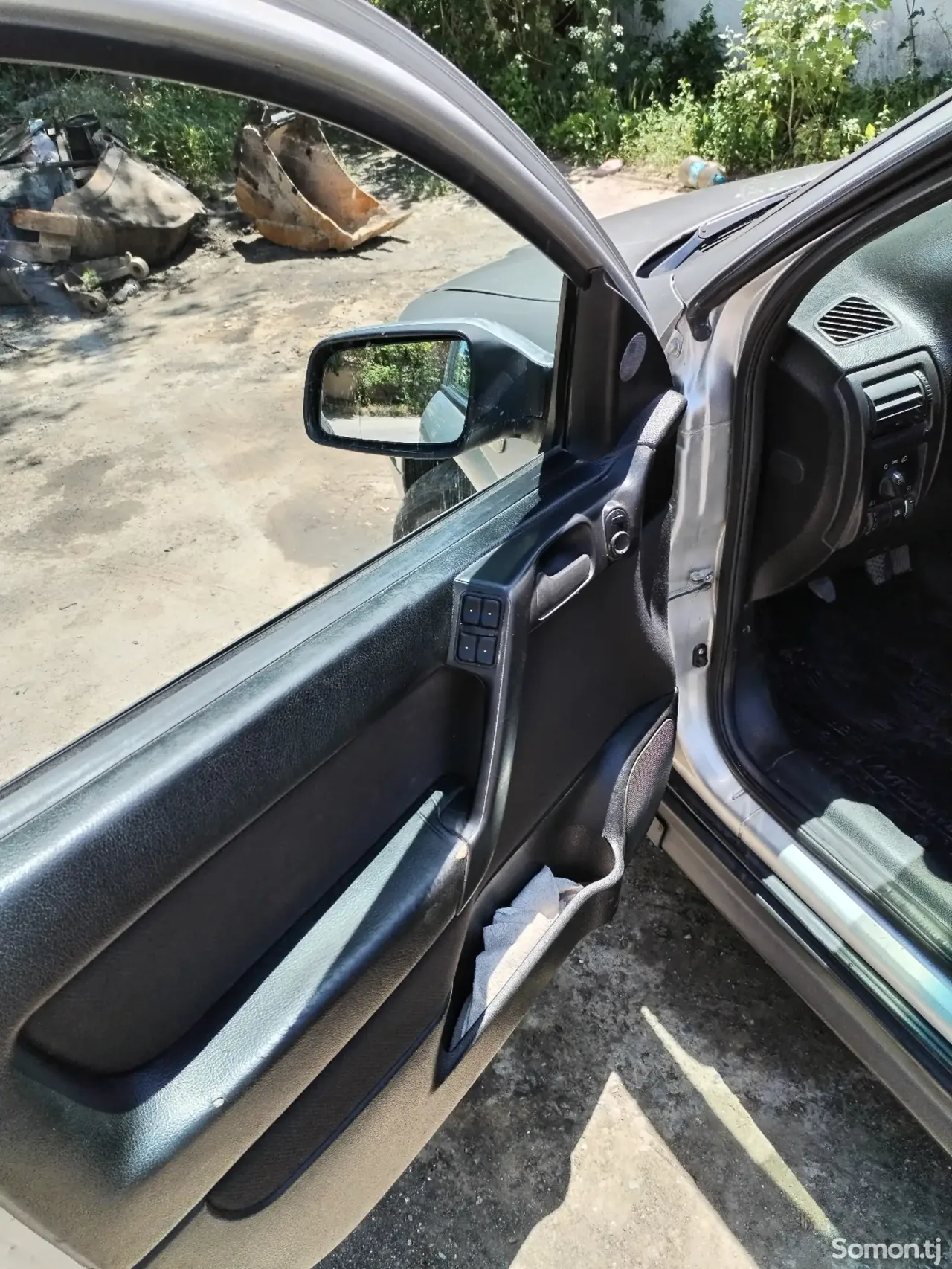 Opel Astra G 1998 · 1.6 MT