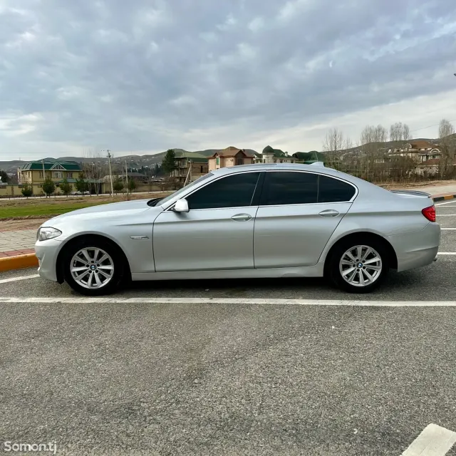 BMW 5 series 2013 · 2.0 AT