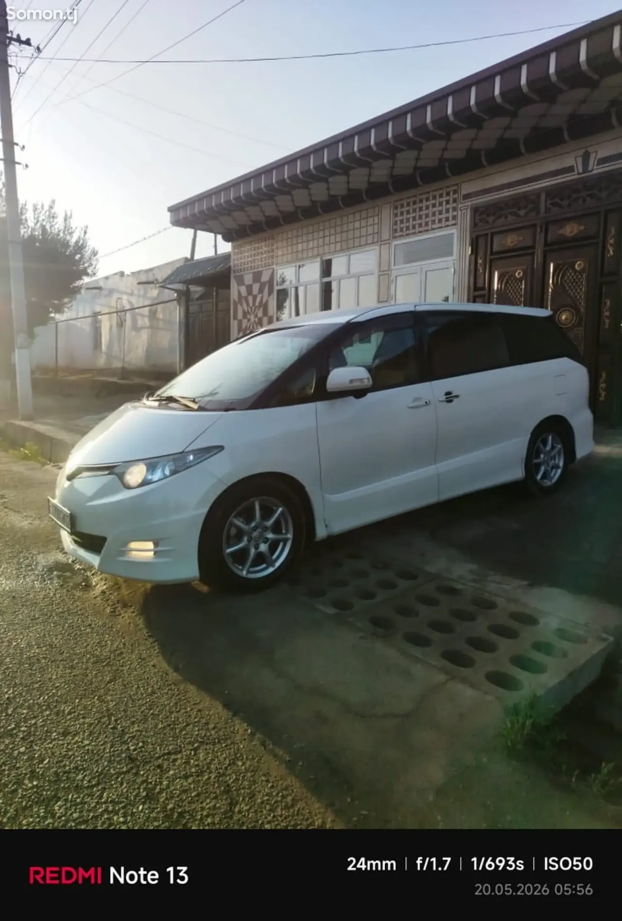 Toyota Estima 2008 · 2.4 AT