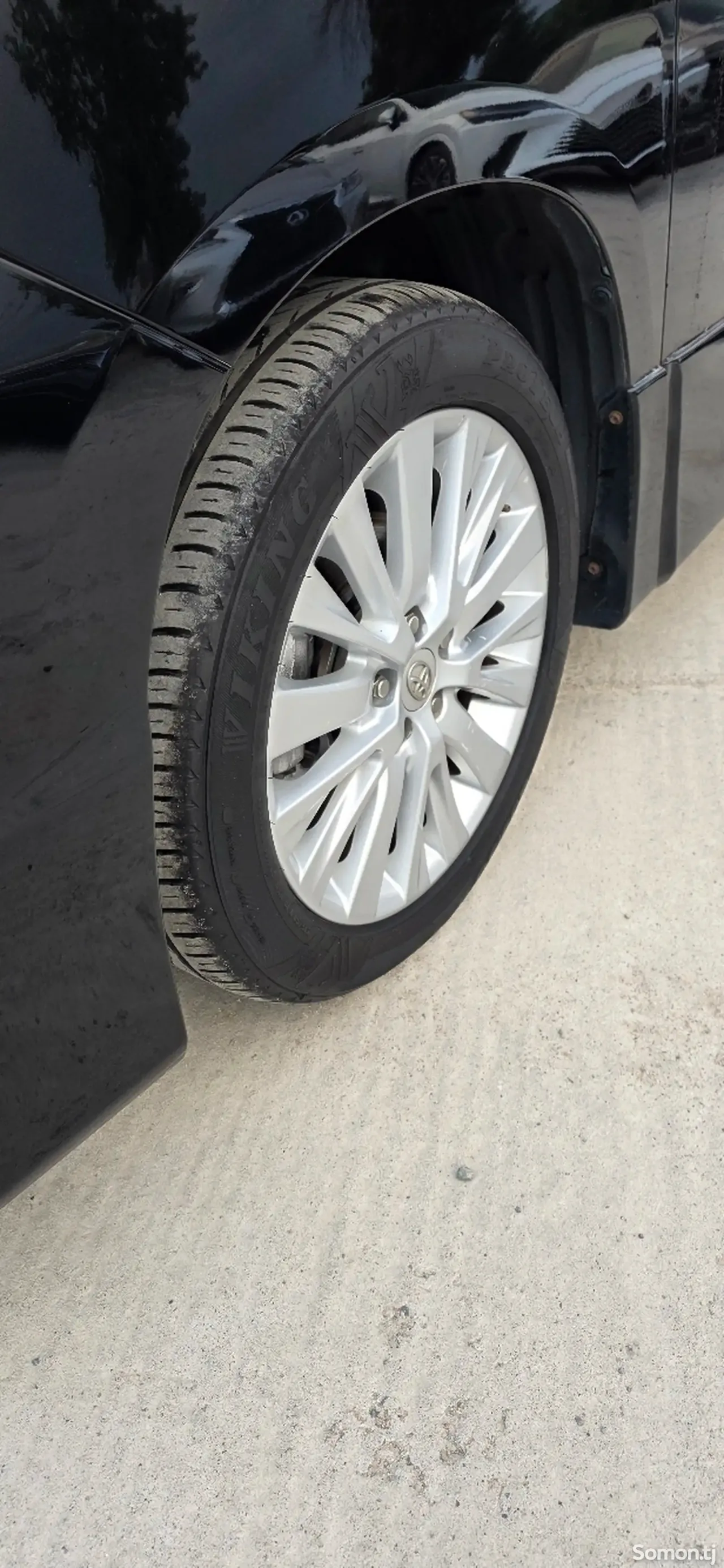 Toyota Vellfire 2014 · 2.4 AT