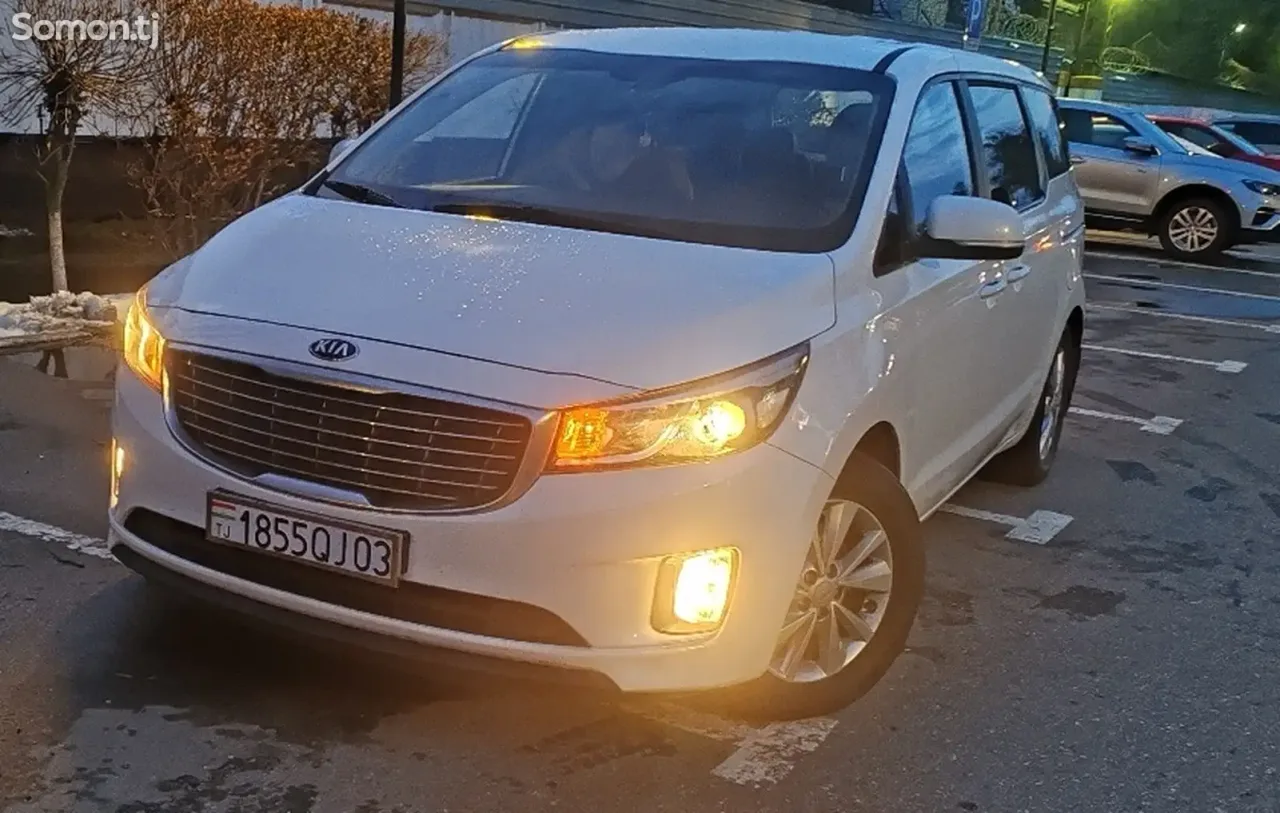 Kia Carnival 2016 · 2.2 AT