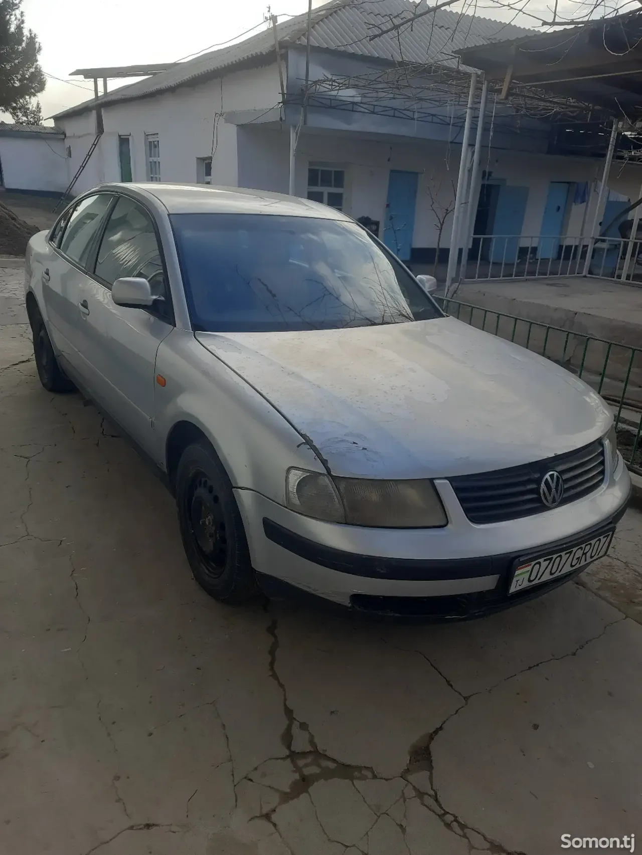 Volkswagen Passat 1997 · 1.8 MT
