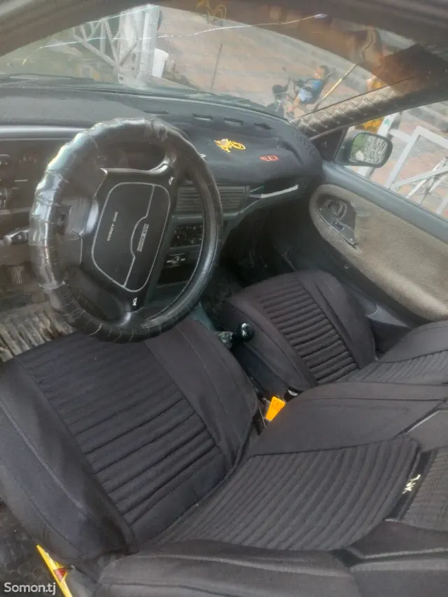 Daewoo Nexia 1996 · 1.6 MT