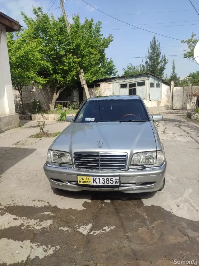 Mercedes-Benz C class 2000 · 2.4 AT
