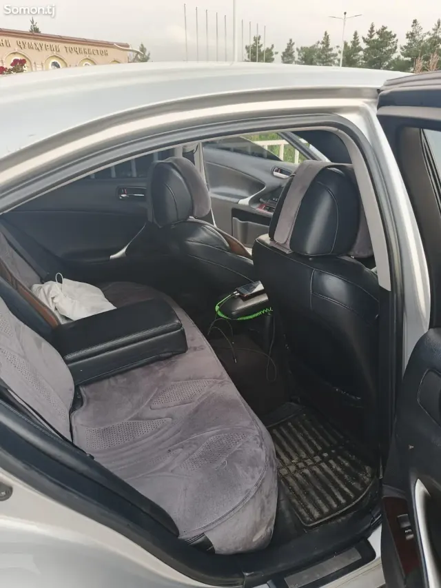 Lexus IS series 2008 · 2.5 AT