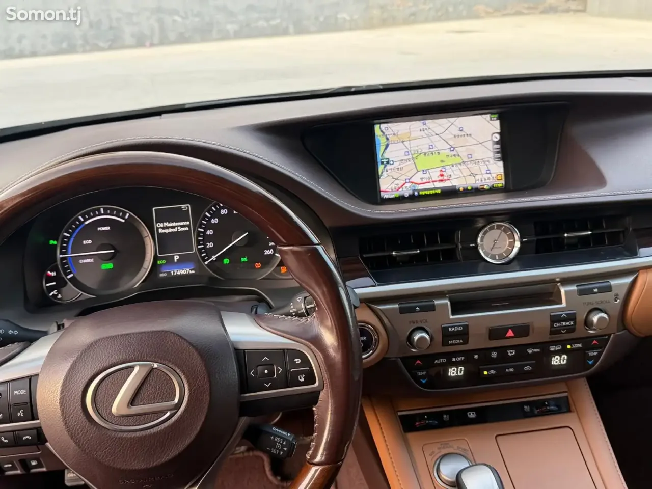 Lexus ES series 2016 · 2.5 AT