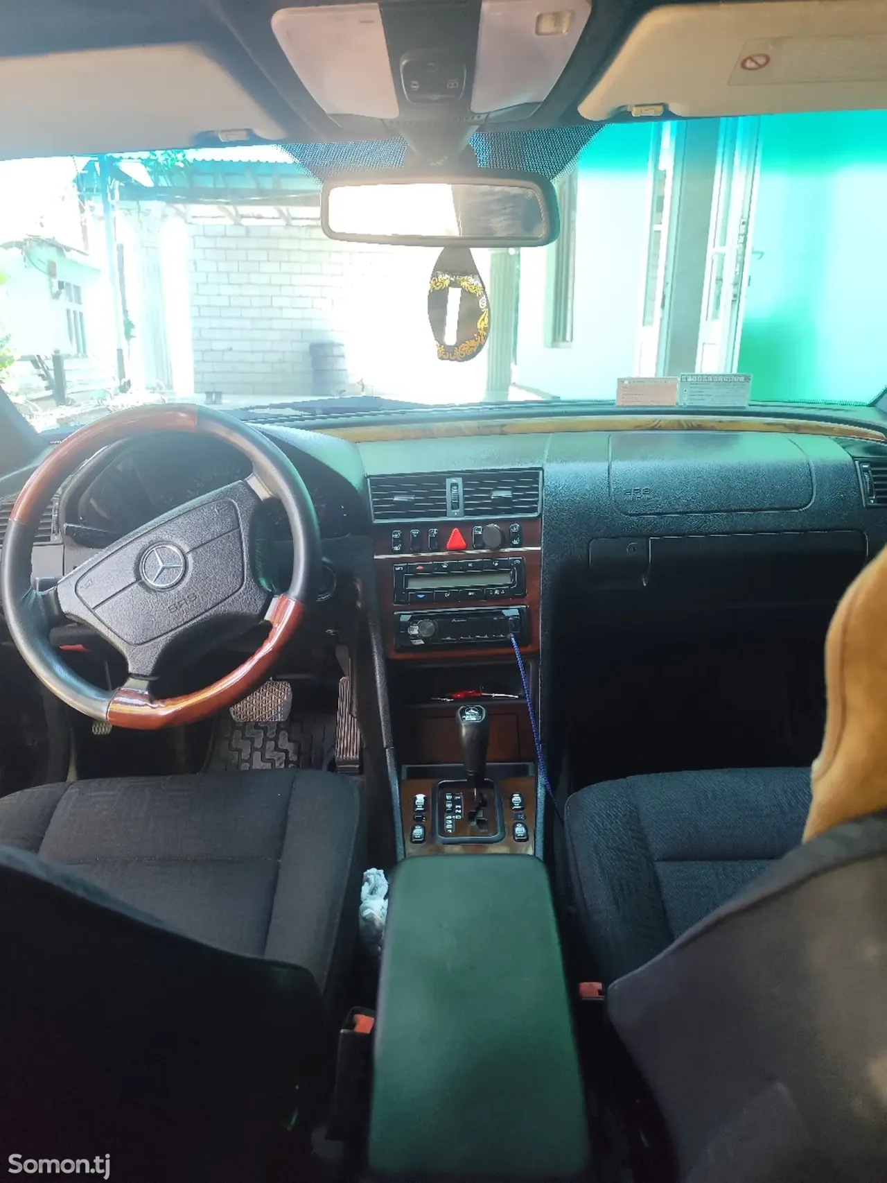 Mercedes-Benz CE class 2000 · 2.4 AT