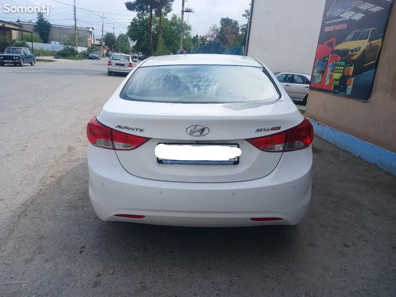 Hyundai Avante 2011 · 1.6 AT