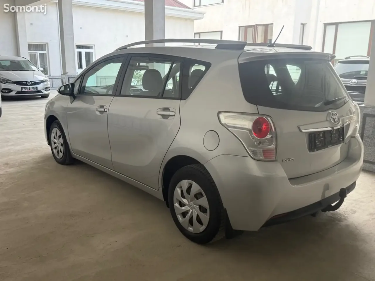 Toyota Verso 2014 · 1.8 MT
